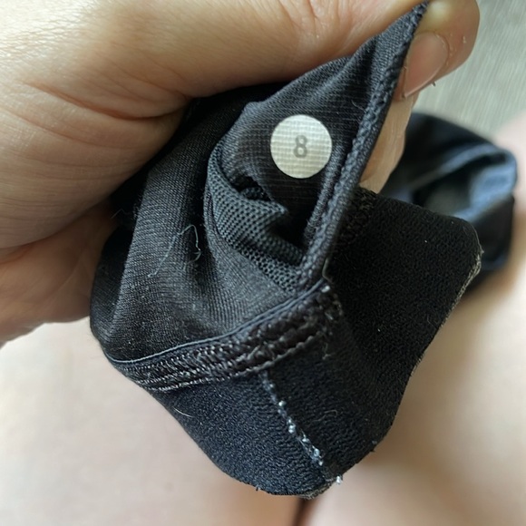 Lululemon size 8 workout sports Women's Charcoal Gray Sports Bra - Picture 4 of 4